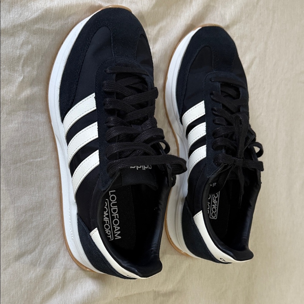 Adidas womens Cloudfoam Black and White Sneakers